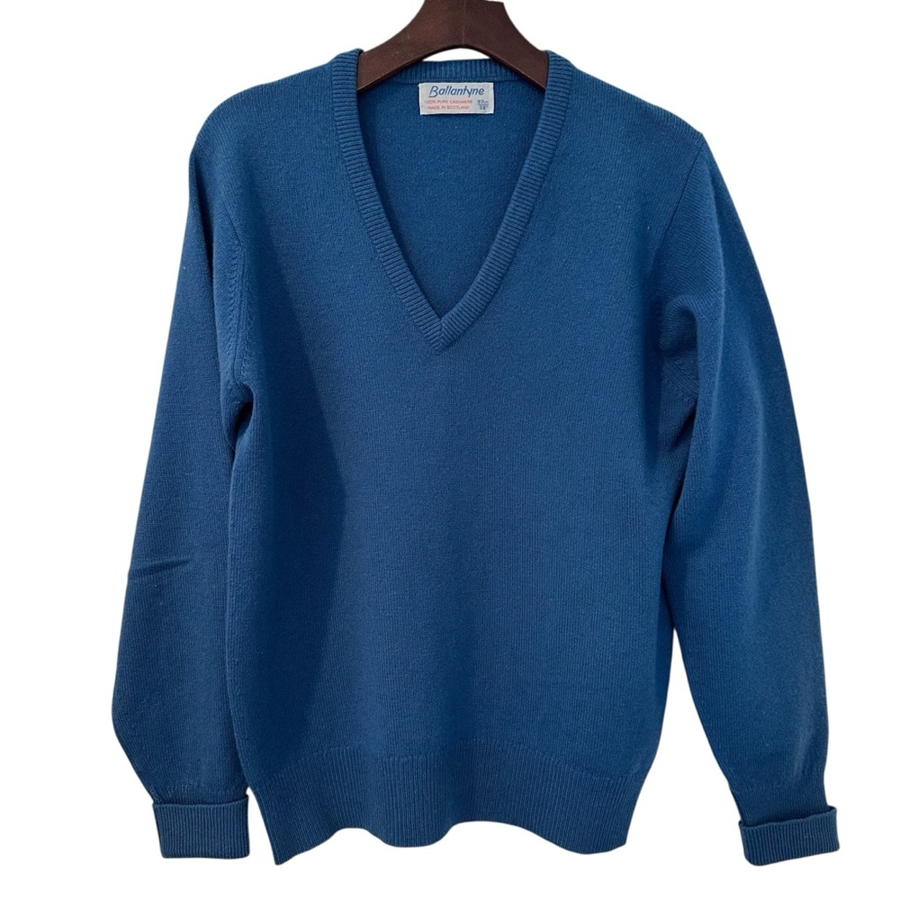 Soffe Deep Blue V-Neck Men's Sweater